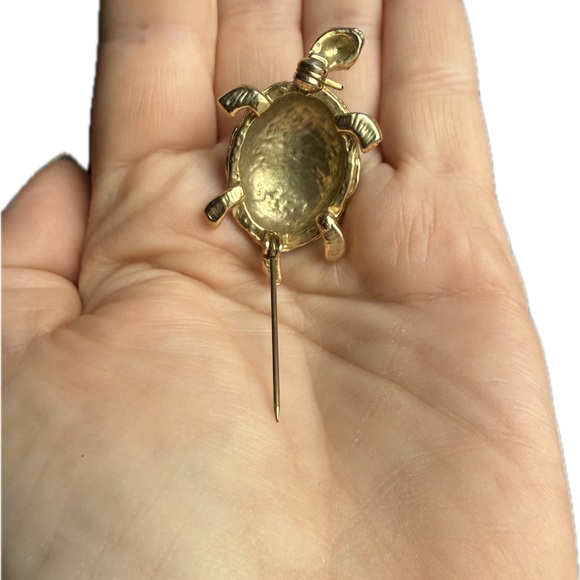 🐢 Vintage Gold Tone and Black Enamel Rhinestone Turtle Brooch Pin - Picture 12 of 14